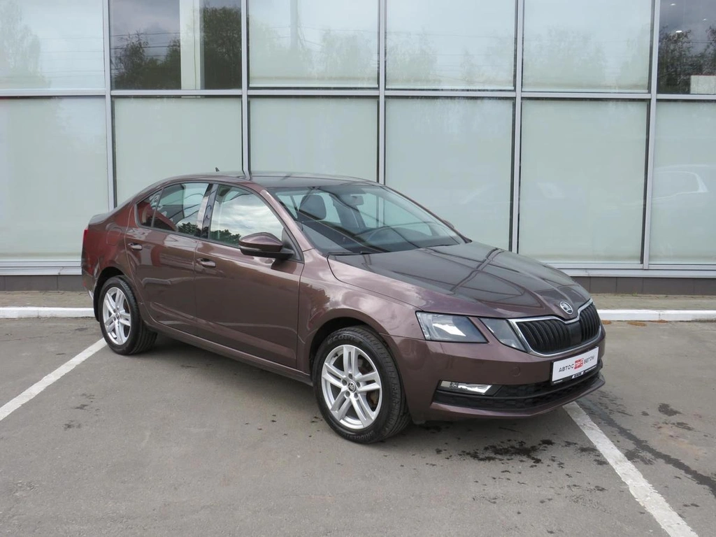 Хэтчбек Skoda Octavia 2018 года, 1690000 рублей, Брянск