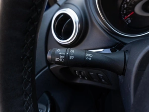 Внедорожник Renault Kaptur 2022 года, 1699000 рублей, Саратов