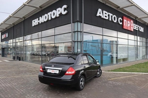 Седан Nissan Tiida 2012 года, 675000 рублей, Мирное