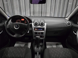 Хетчбэк Renault Sandero 2011 года, 700000 рублей, Красноярск