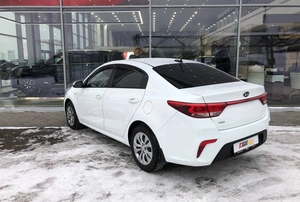 Седан Kia Rio 2018 года, 1290000 рублей, Солонцы