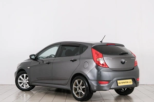 Хетчбэк Hyundai Solaris 2012 года, 729000 рублей, Красноярск