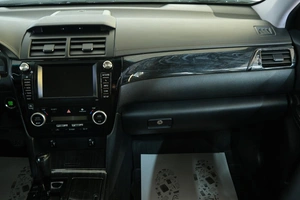 Седан Toyota Camry 2013 года, 2089000 рублей, Омск