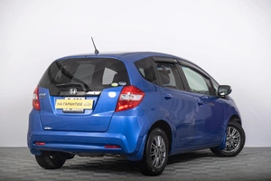 Хетчбэк Honda Fit 2011 года, 969000 рублей, Томск