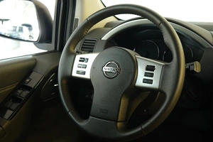 Внедорожник Nissan Pathfinder 2011 года, 1719000 рублей, Омск