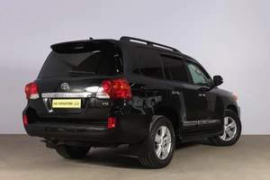 Внедорожник Toyota Land Cruiser 2015 года, 5649000 рублей, Новосибирск