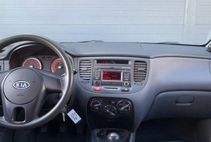 Седан Kia Rio 2011 года, 570000 рублей, Солонцы