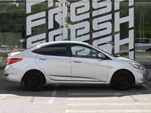 Седан Hyundai Solaris 2014 года, 999000 рублей, Волгоград