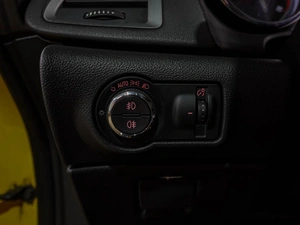 Хетчбэк Opel Astra 2012 года, 769000 рублей, Воронеж