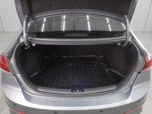 Седан Hyundai Elantra 2018 года, 1462000 рублей, Воронеж