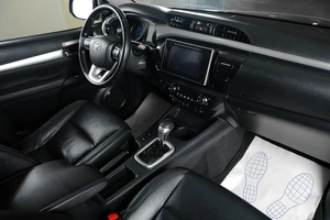 Пикап Toyota Hilux 2018 года, 2739000 рублей, Тюмень