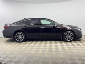 Седан Toyota Avalon 2022 года, 2774900 рублей, Казань
