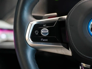 Седан BMW i7 2022 года, 13000000 рублей, Омск