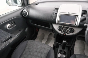 Хетчбэк Nissan Note 2011 года, 689000 рублей, Красноярск