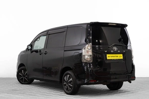 Минивэн Toyota Voxy 2007 года, 1089000 рублей, Барнаул