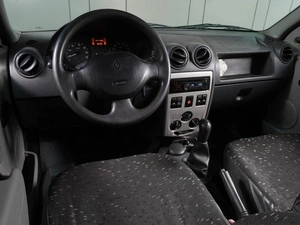 Седан Renault Logan 2009 года, 469000 рублей, Воронеж