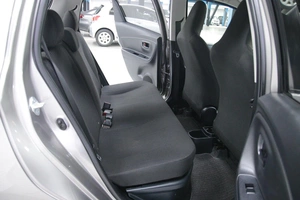 Хетчбэк Toyota Vitz 2017 года, 978000 рублей, Солонцы