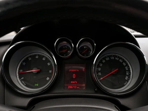Хетчбэк Opel Astra GTC 2012 года, 659000 рублей, Волгоград