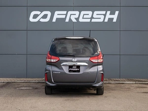 Минивэн Honda Freed 2019 года, 1890000 рублей, Краснодар