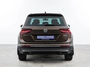 Внедорожник Volkswagen Tiguan 2017 года, 2985444 рублей, Москва