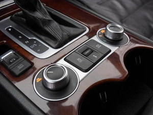 Внедорожник Volkswagen Touareg 2015 года, 2290000 рублей, Волгоград