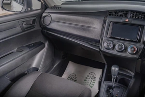 Седан Toyota Corolla Axio 2021 года, 1529000 рублей, Томск