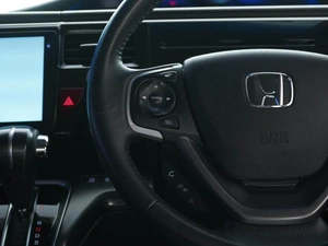 Минивэн Honda Stepwgn 2017 года, 3179090 рублей, Москва