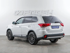 Внедорожник Mitsubishi Outlander 2017 года, 2299050 рублей, Москва