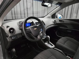 Седан Chevrolet Aveo 2013 года, 749000 рублей, Красноярск