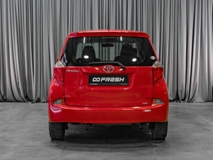 Хетчбэк Toyota Ractis 2012 года, 1105000 рублей, Тюмень