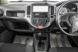 Универсал Nissan AD 2011 года, 999000 рублей, Барнаул