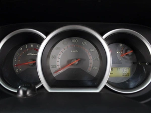 Седан Nissan Tiida 2011 года, 730000 рублей, Омск
