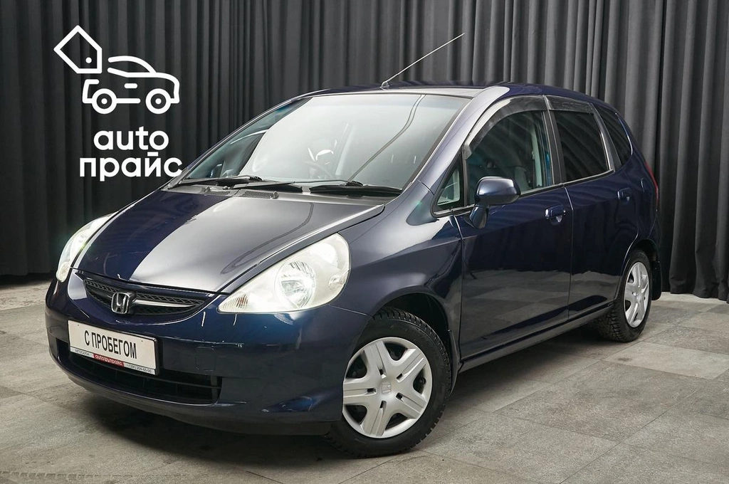 Хетчбэк Honda Fit 2003 года, 527000 рублей, Красноярск