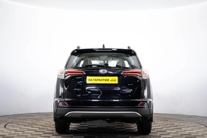 Внедорожник Toyota RAV4 2017 года, 2159000 рублей, Пермь