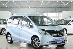 Минивэн Honda Freed 2010 года, 1019000 рублей, Омск