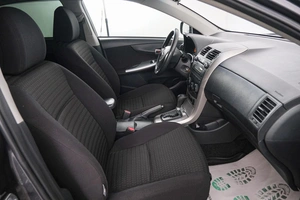 Седан Toyota Corolla 2010 года, 1149000 рублей, Красноярск