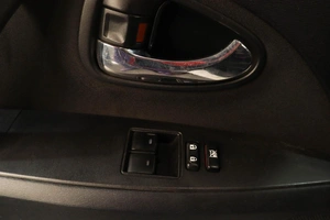 Седан Toyota Avensis 2009 года, 949000 рублей, Челябинск