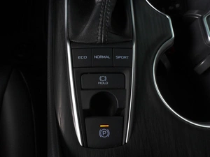 Седан Toyota Camry 2022 года, 3099000 рублей, Красный Пахарь