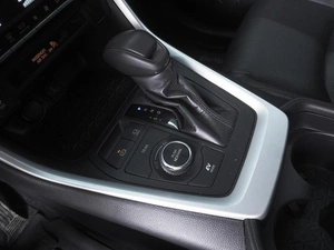 Внедорожник Toyota RAV4 2020 года, 3330000 рублей, Ростов-на-Дону