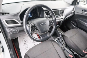 Седан Hyundai Solaris 2019 года, 1499000 рублей, Красноярск