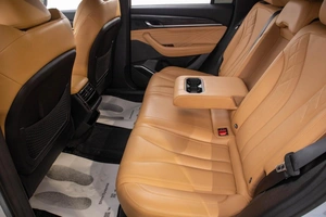 Внедорожник Geely Monjaro 2022 года, 3719000 рублей, Барнаул