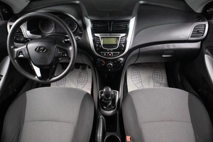 Хетчбэк Hyundai Solaris 2013 года, 629000 рублей, Оренбург