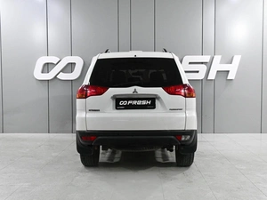 Внедорожник Mitsubishi Pajero 2010 года, 1599000 рублей, Ростов-на-Дону