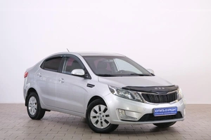 Седан Kia Rio 2014 года, 959000 рублей, Омск