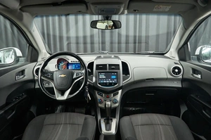 Седан Chevrolet Aveo 2014 года, 827000 рублей, Красноярск