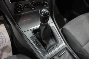 Хетчбэк Volkswagen Golf 2013 года, 889000 рублей, Новокузнецк
