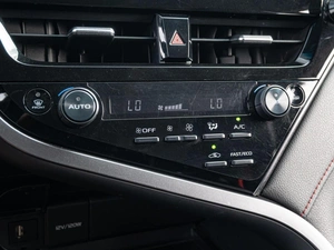 Седан Toyota Camry 2021 года, 3110000 рублей, Краснодар