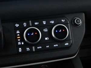 Внедорожник Land Rover Defender 2020 года, 4999077 рублей, Москва