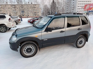 Внедорожник Chevrolet Niva 2010 года, 515000 рублей, Зеленогорск