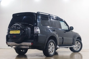 Внедорожник Mitsubishi Pajero 2011 года, 1669000 рублей, Новокузнецк